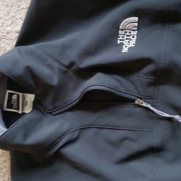 North Face shell jacket - Picture 2 of 5